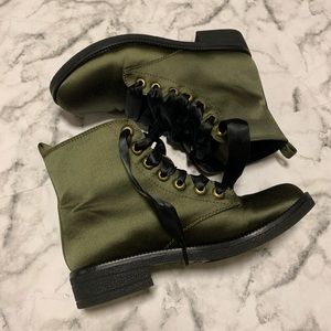 Dirty Laundry Green Boots